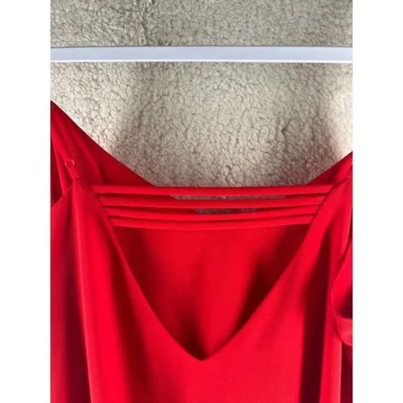 Norah Womens‎ Tops Size M Red Chiffon V-Neck Tank - Picture 7 of 7